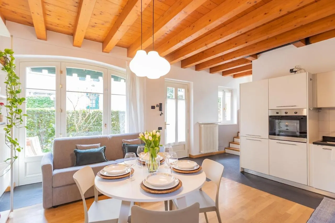 Appartement Vico Garden-203 By Rent All Como