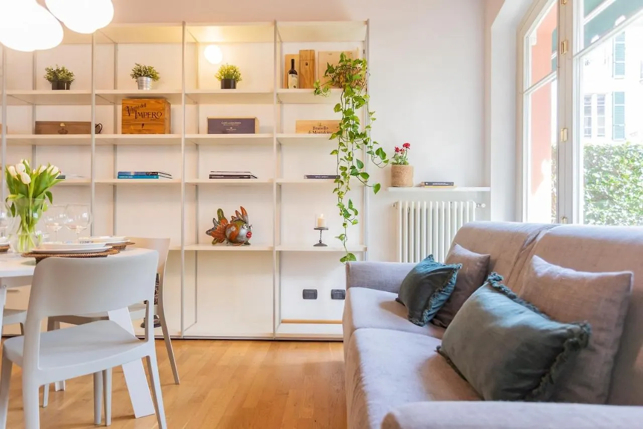 Vico Garden-203 By Rent All Como