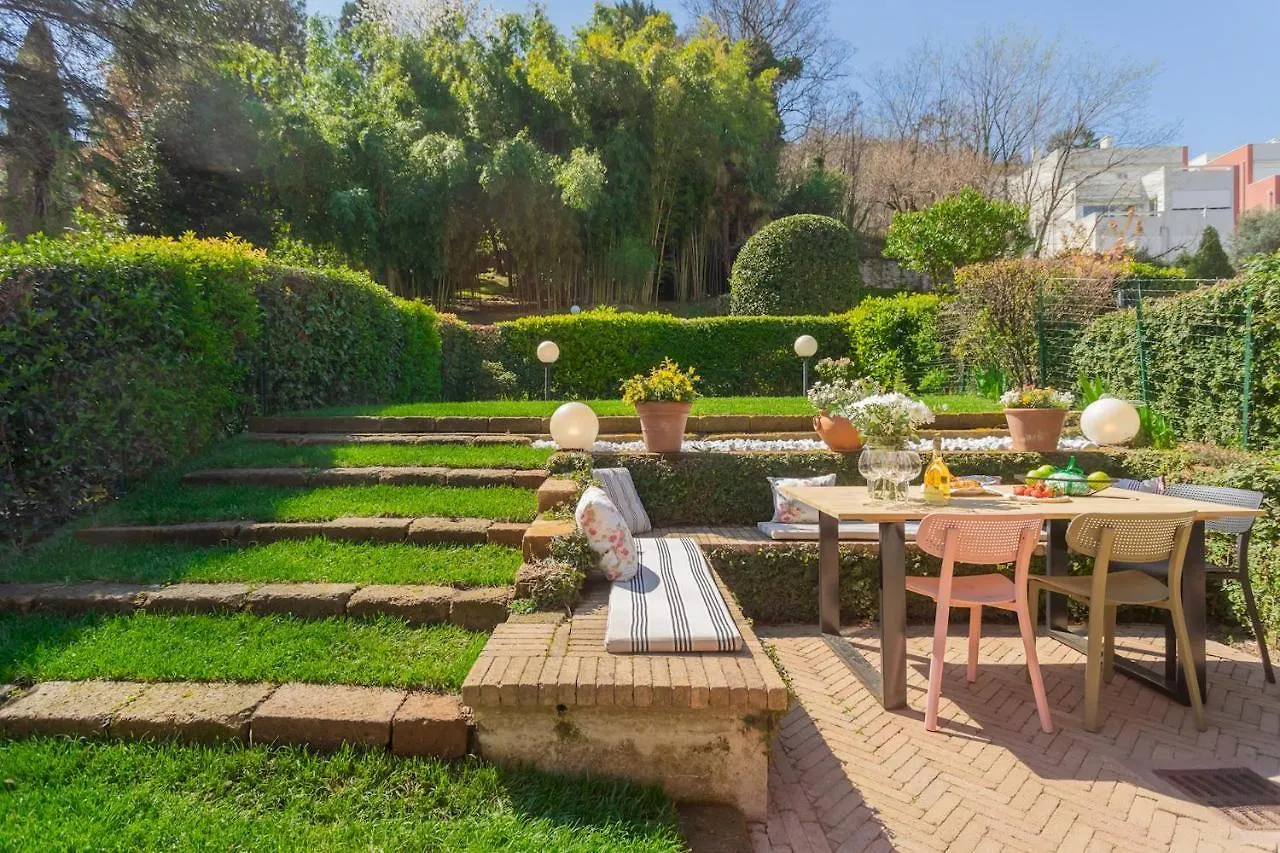 Vico Garden-203 By Rent All Como 0*,