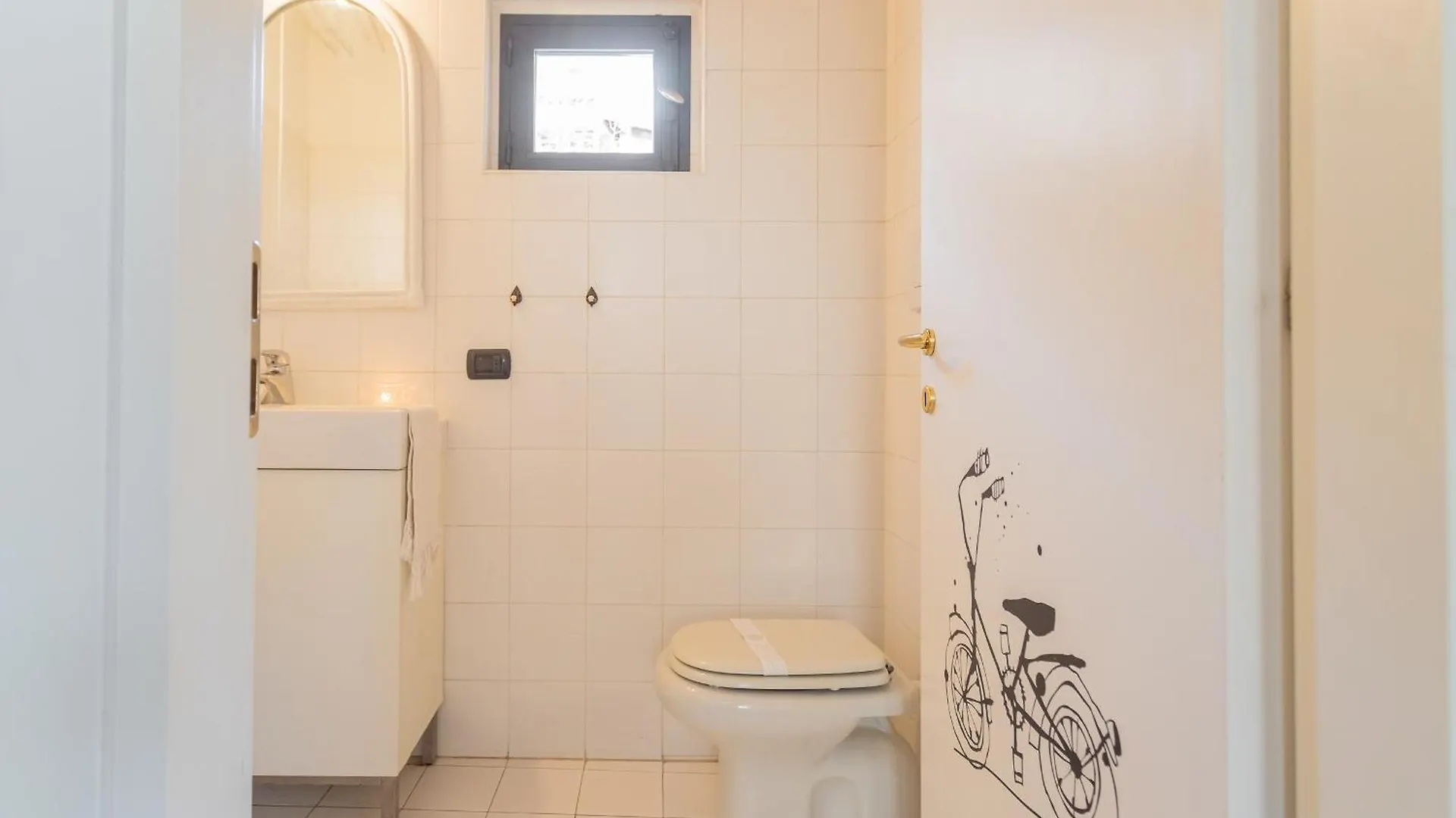 Vico Garden-203 By Rent All Como