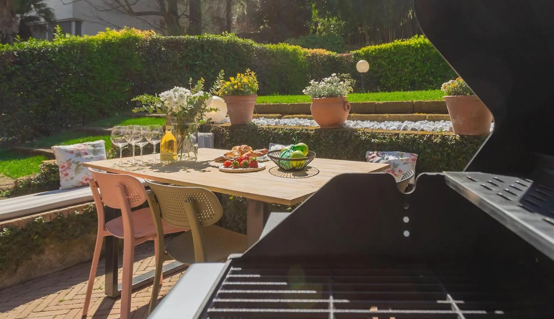 Vico Garden-203 By Rent All Como
